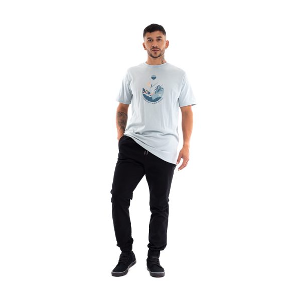 Polera manga corta hombre hang loose celeste in surf we trust - Imagen 6