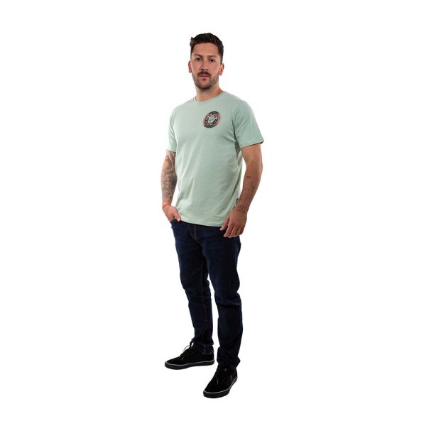 Polera Manga Corta Hombre Wax Verde Hang Loose - Imagen 6